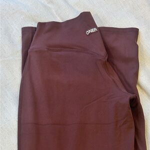 Oner Active Women's High-Waist Leggings in Burgundy